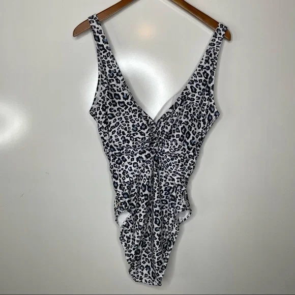 Nicole Miller Twist Front‎ Plunge One-Piece Swimsuit Leopard Print Xlarge - Picture 4 of 8